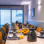 Belcasa Sea House Groepsaccommodatie ميدل كيرك